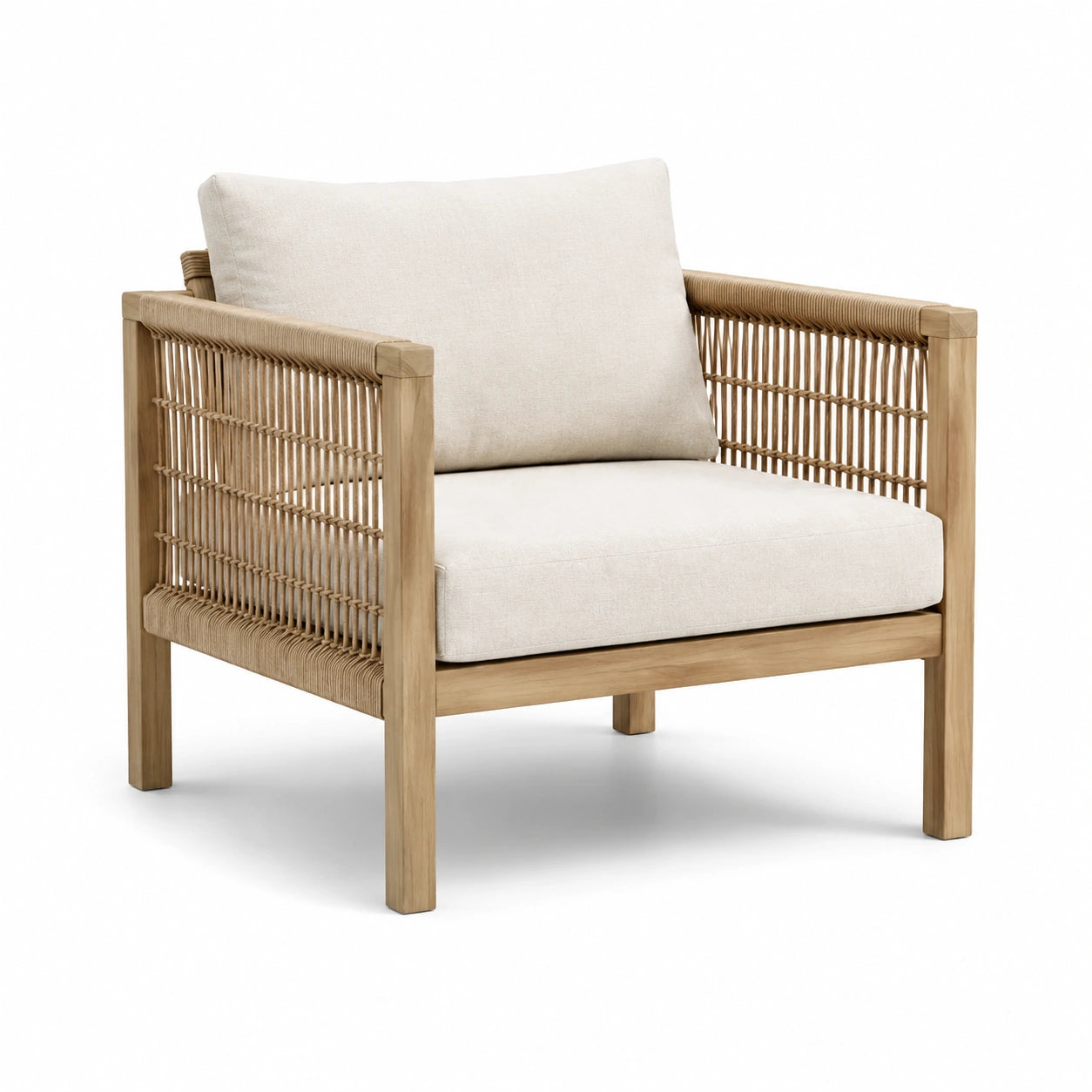 Sillón de madera con cojines de cuero sintético marrón